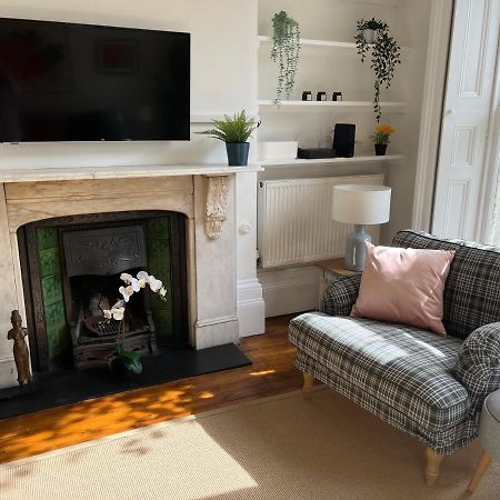 Elegant Bloomsbury Apartment In Tunbridge Wells Exterior photo